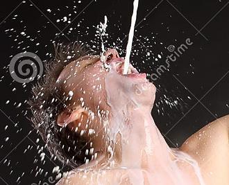 Click image for larger version

Name:	el-hombre-vierte-la-leche-en-la-boca-18352594.jpg
Views:	342
Size:	91.7 KB
ID:	1485879